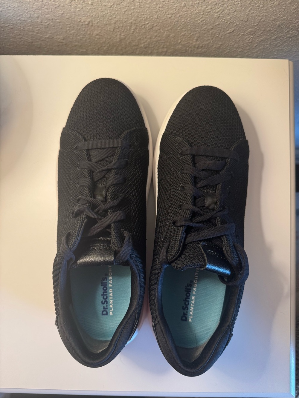Dr. Scholl's Feel Nice Women’s Sneaker for Plantar Fasciitis- size 9